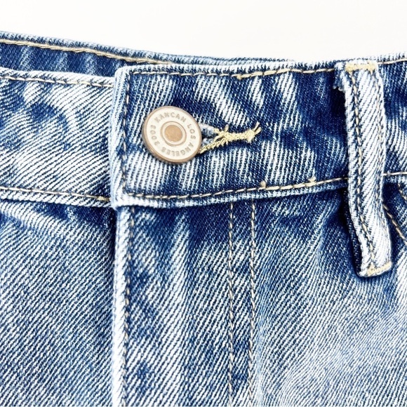 ✅ KanCan Blue Denim Distressed High Rise Festival Jean Shorts Women Size Medium - Picture 3 of 9